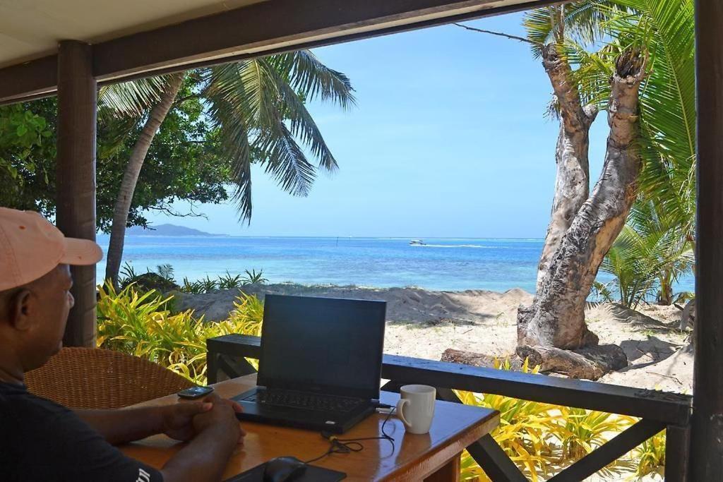 Ratu Kini Dive & Stay Mana Island Eksteriør bilde