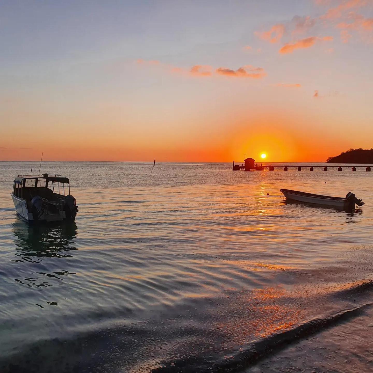 Ratu Kini Dive & Stay Mana Island Eksteriør bilde
